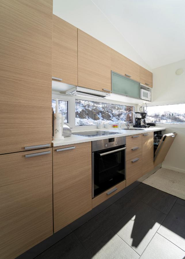 Three-Bedroom Apartment Tjorhom Eksteriør bilde