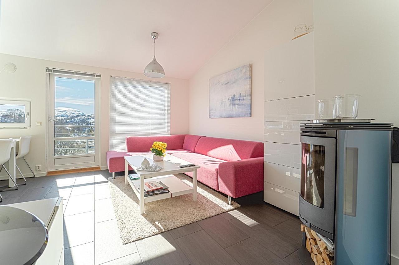 Three-Bedroom Apartment Tjorhom Eksteriør bilde