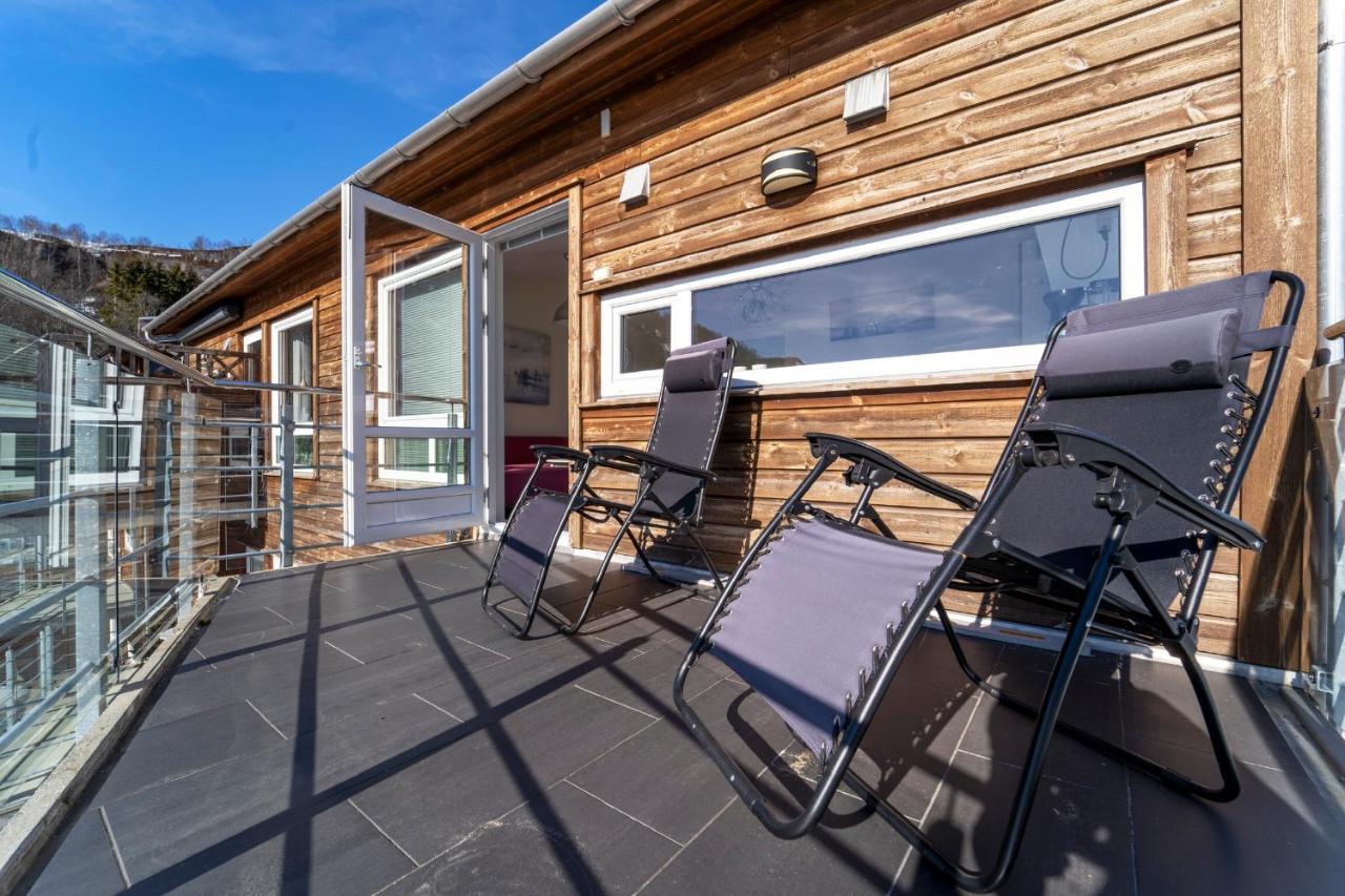 Three-Bedroom Apartment Tjorhom Eksteriør bilde
